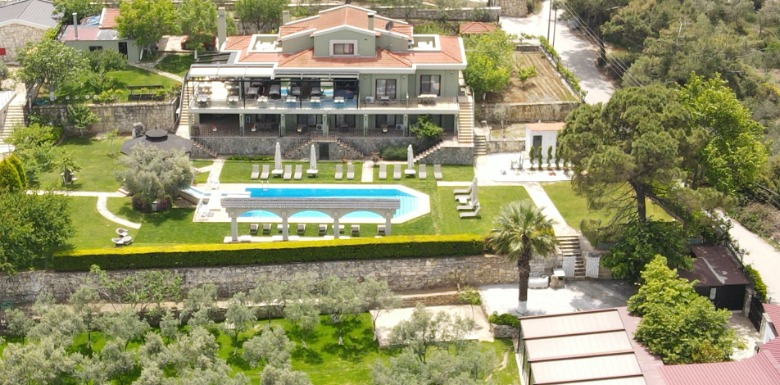 Urla ve Çeşme'de Lüks Konutlar: Hayalinizdeki Evi Bulmak İçin Doğru Adres