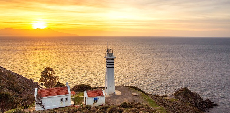 Sarpıncık Deniz Feneri – Karaburun