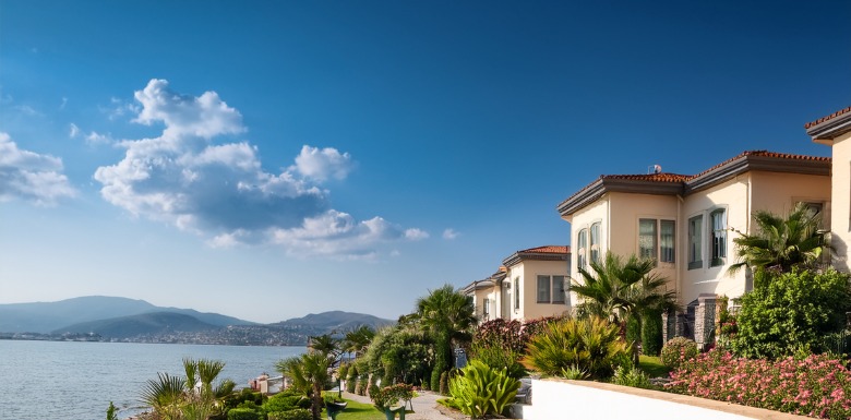 İzmir’de Satılık Villa Arayanlar İçin Bölge Rehberi