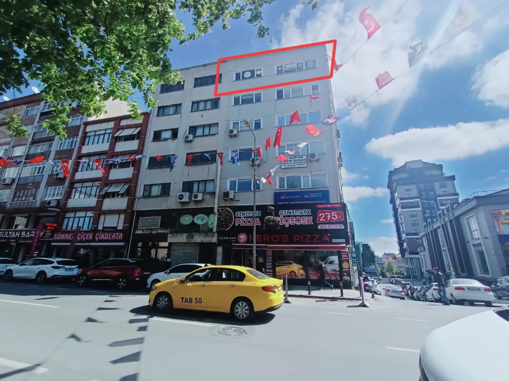 NUMUNEBAĞI CAD.DE, KİRALIK 3 CEPHELİ, 4 ODALI OFİS, KATTA TEK