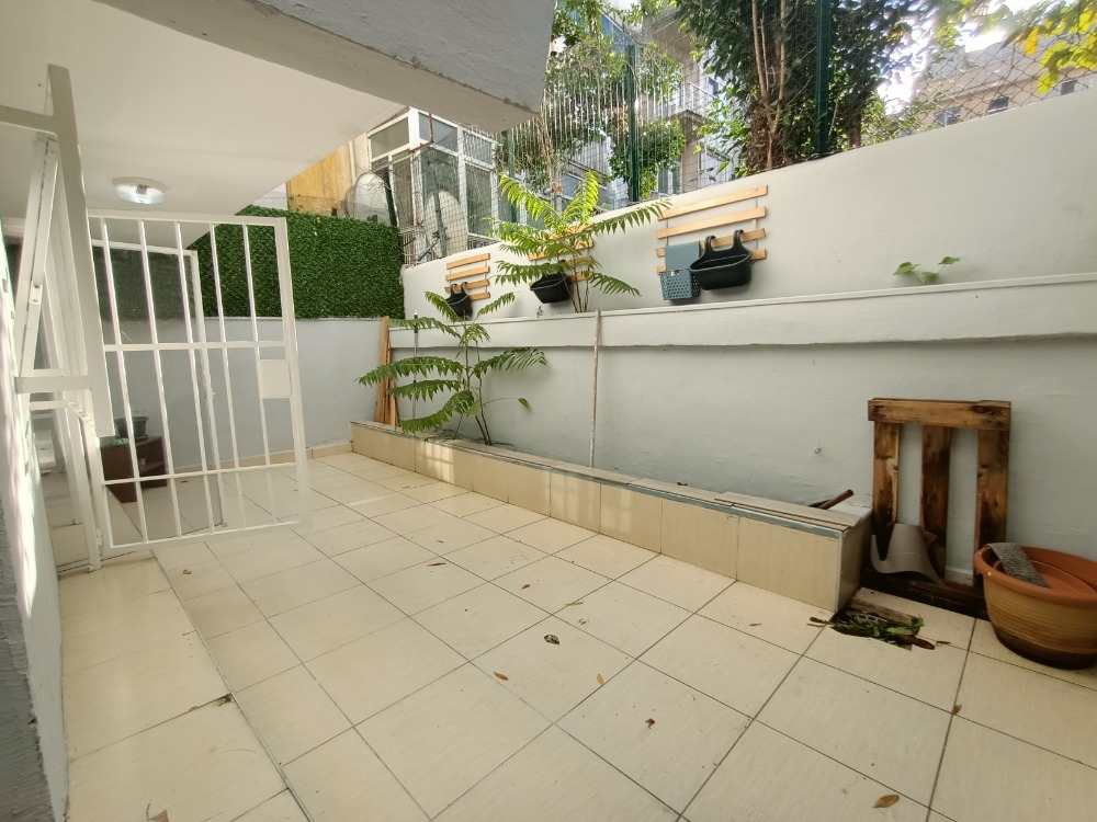 ORTAKÖY-DEREBOYU, MERKEZE YAKIN YENİ KİRALIK 1+1 BÜYÜK BAHÇELİ DAİRE