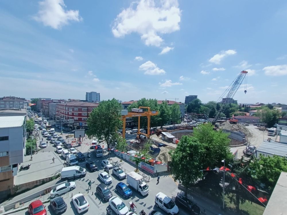 NUMUNEBAĞI CAD.DE, KİRALIK 3 CEPHELİ, 4 ODALI OFİS, KATTA TEK