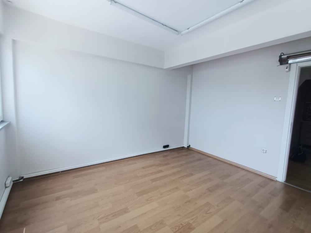 KİRALIK TEMİZ OFİS, 1+1, NUMUNEBAĞI CAD.DE ASANSÖRLÜ İŞHANI
