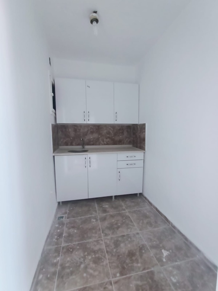 NUMUNEBAĞI CAD.DE, KİRALIK 3 CEPHELİ, 4 ODALI OFİS, KATTA TEK