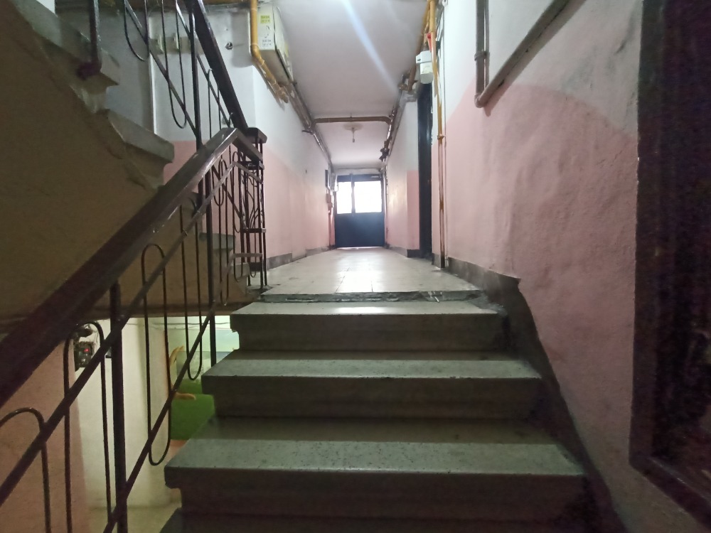 ORTAKÖY-DEREBOYU, MERKEZE YAKIN YENİ KİRALIK 1+1 BÜYÜK BAHÇELİ DAİRE