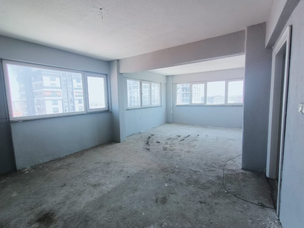 NUMUNEBAĞI CAD.DE, KİRALIK 3 CEPHELİ, 4 ODALI OFİS, KATTA TEK