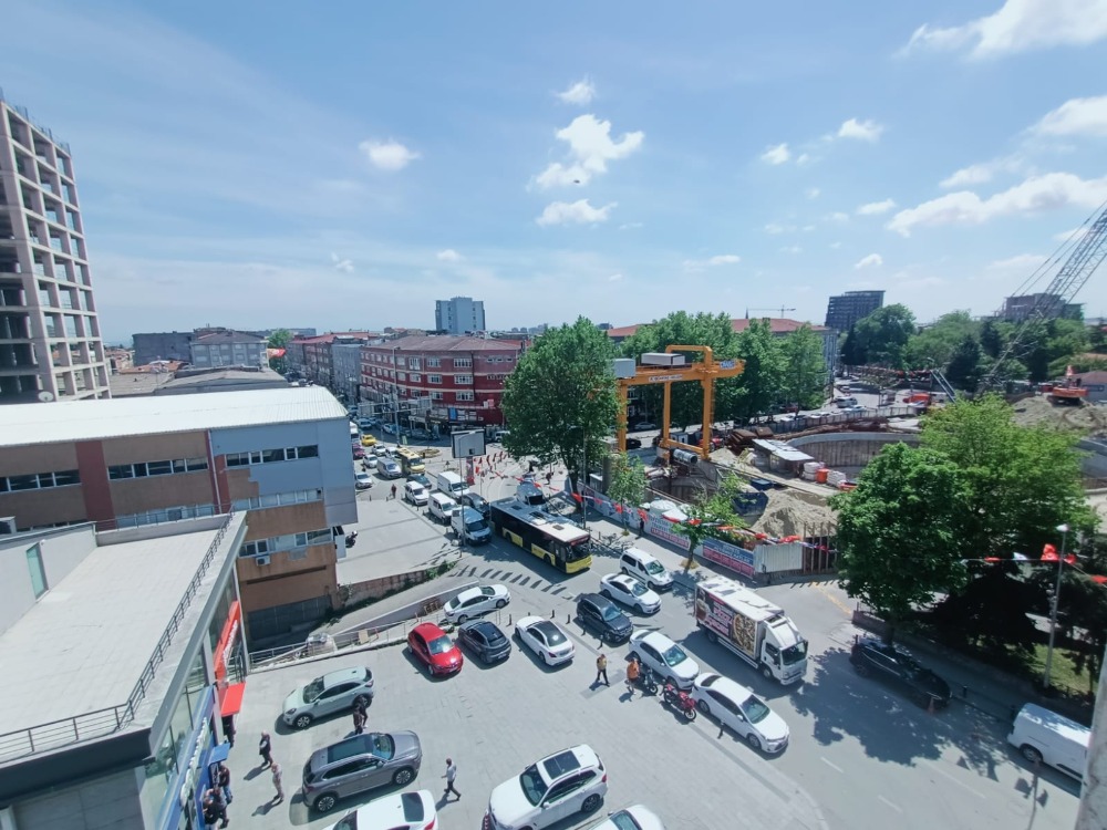 NUMUNEBAĞI CAD.DE, KİRALIK 3 CEPHELİ, 4 ODALI OFİS, KATTA TEK