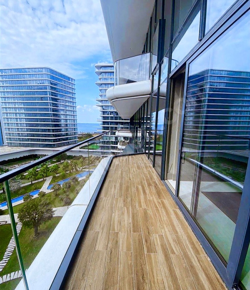 Yedi Mavi’de Satılık 1+1 Deniz Manzaralı Daire | 88 m² Büyük Balkonlu Lüks Rezidans – Zeytinburnu