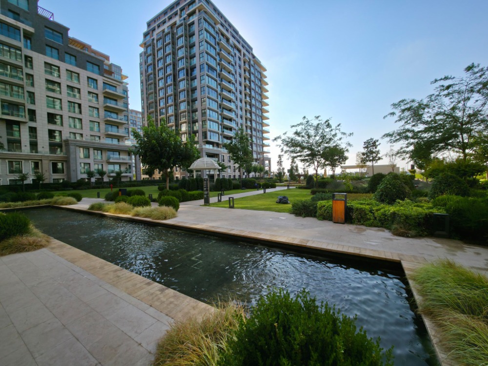 Büyükyalı Fişekhane’de Kiralık 3.5+1 – Deniz ve Havuz Manzaralı