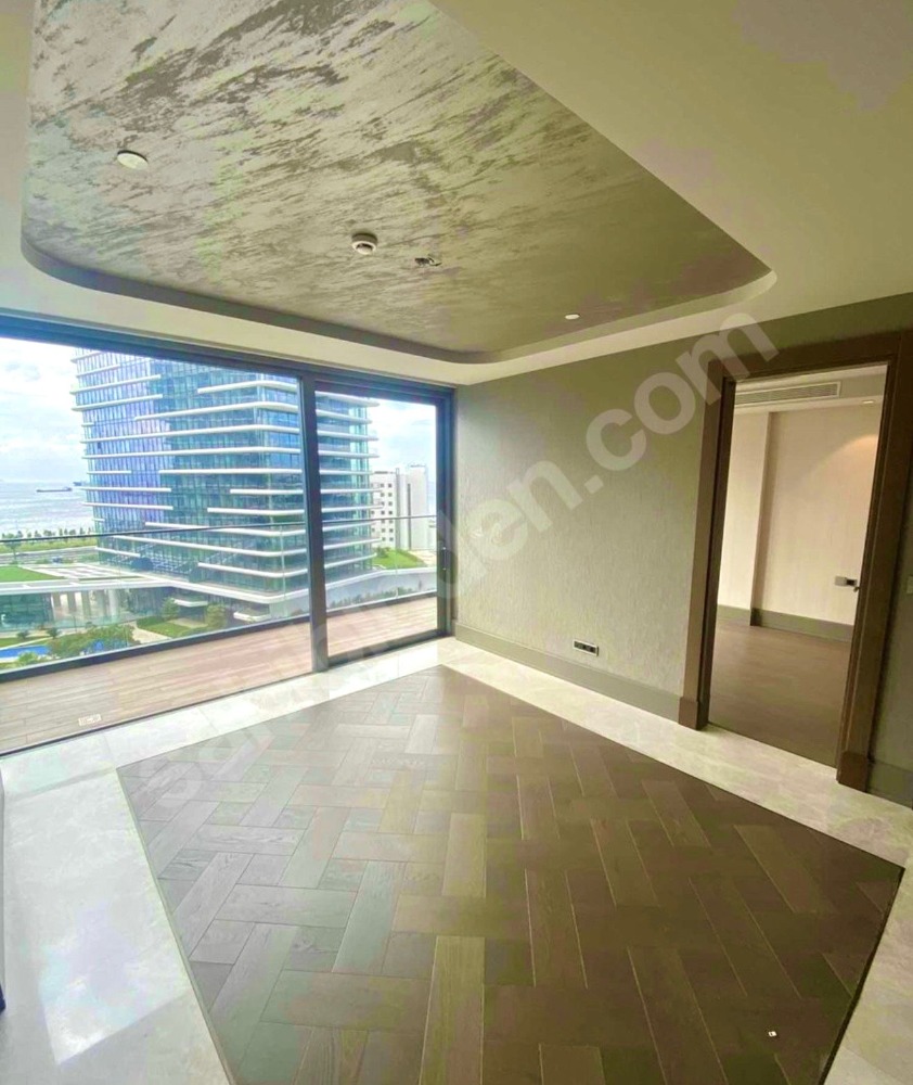 Yedi Mavi’de Satılık 1+1 Deniz Manzaralı Daire | 88 m² Büyük Balkonlu Lüks Rezidans – Zeytinburnu