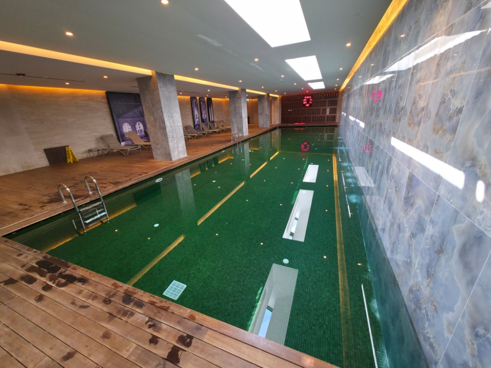 Büyükyalı Fişekhane’de Kiralık 3.5+1 – Deniz ve Havuz Manzaralı