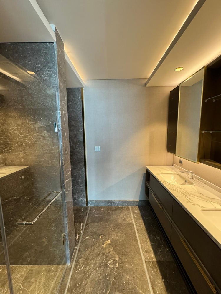 ZEYTINBURNU YEDI MAVI’DE KAPALI MUTFAKLI MANZARALI 3+1 KIRALIK DAIRE