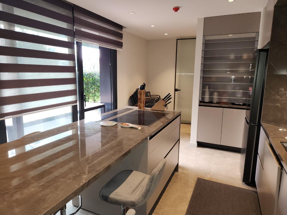 CER İSTANBUL TARİHİ SURLAR İÇİNDE 3+1 ÖZEL BAHÇELİ FULL EŞYALI