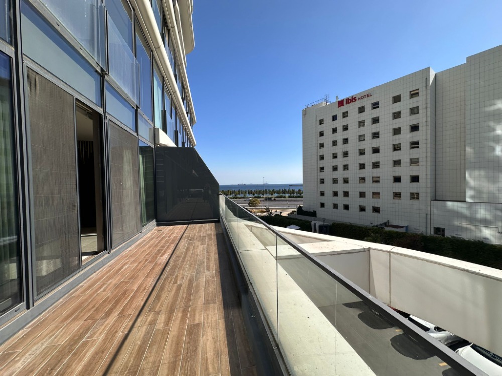 YEDİMAVİDE 50M2 TERASLI MANZARALI ÖZEL LÜKS SATILIK DAİRE