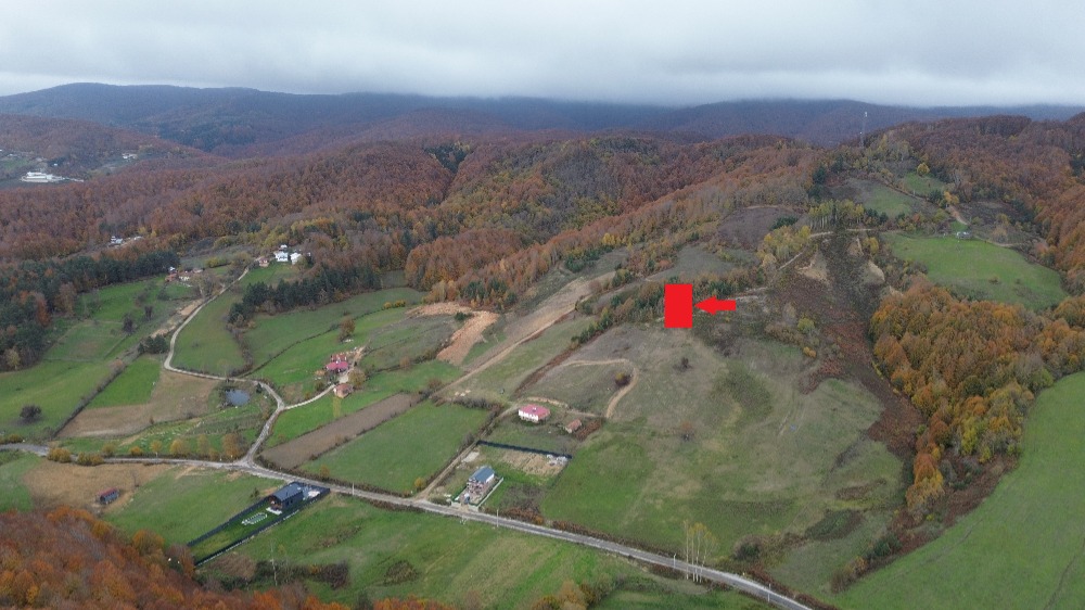  BURSA İZNİK KIRINTI KÖYÜ’NDE VADİ MANZARALI 463 m² İMARLI ARSA