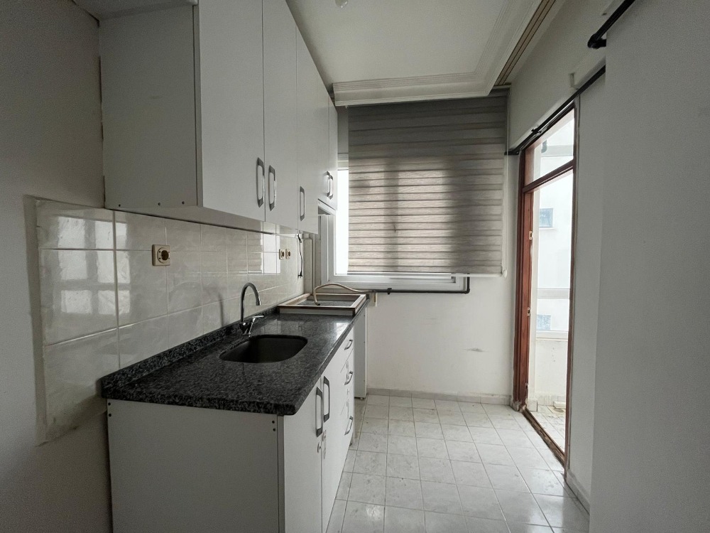 ANA CADDE ÜZERİNDE 2+1 KİRALIK DAİRE