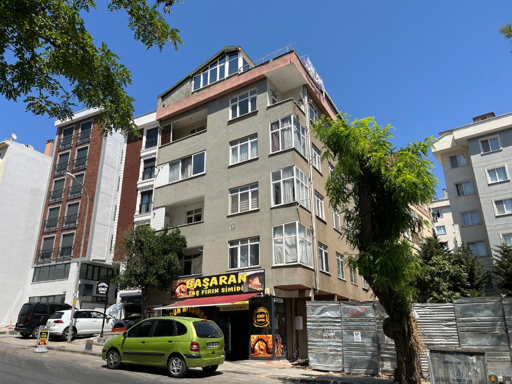 İKİZYUVA GAYRİMENKULDEN METRO DİBİ KİRALIK DAİRE