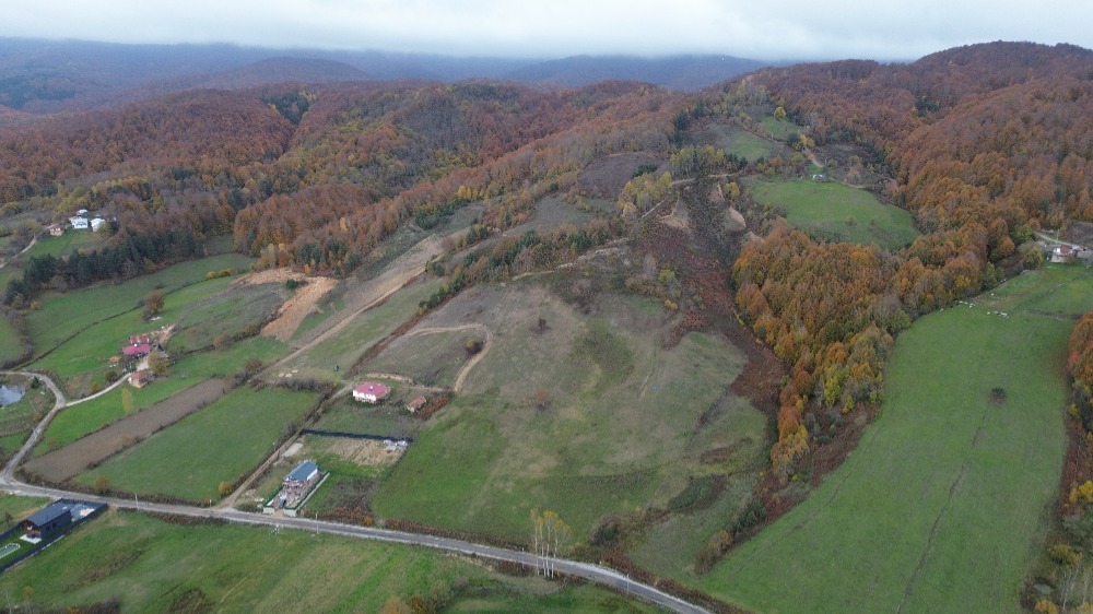 🌄 BURSA İZNİK KIRINTI KÖYÜ’NDE VADİ MANZARALI 773 m² İMARLI ARSA