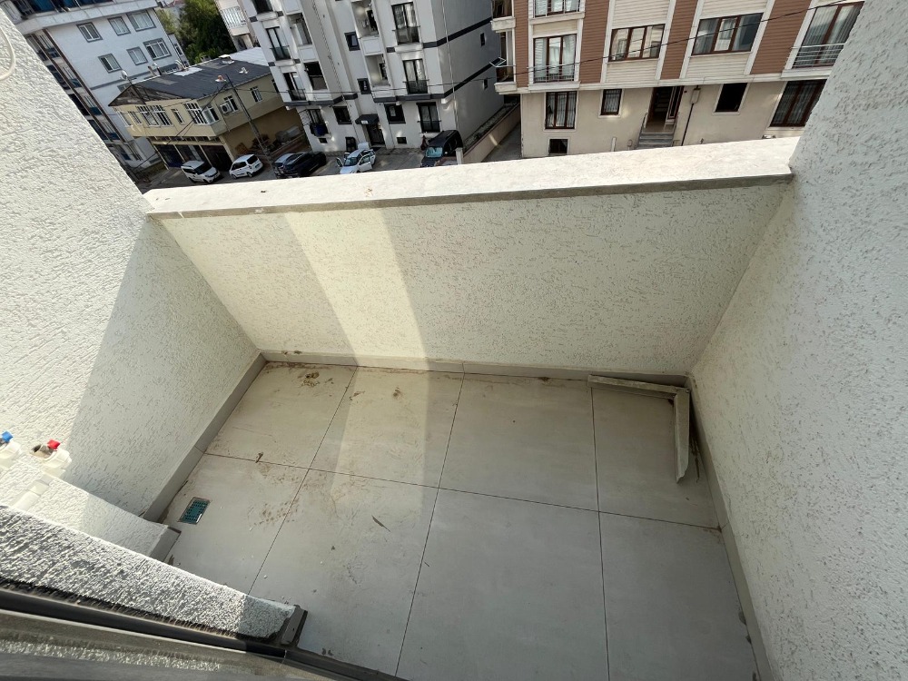 İKİZYUVA GAYRİMENKULDEN YAKACIKTA 2+1 SATILIK DAİRE 