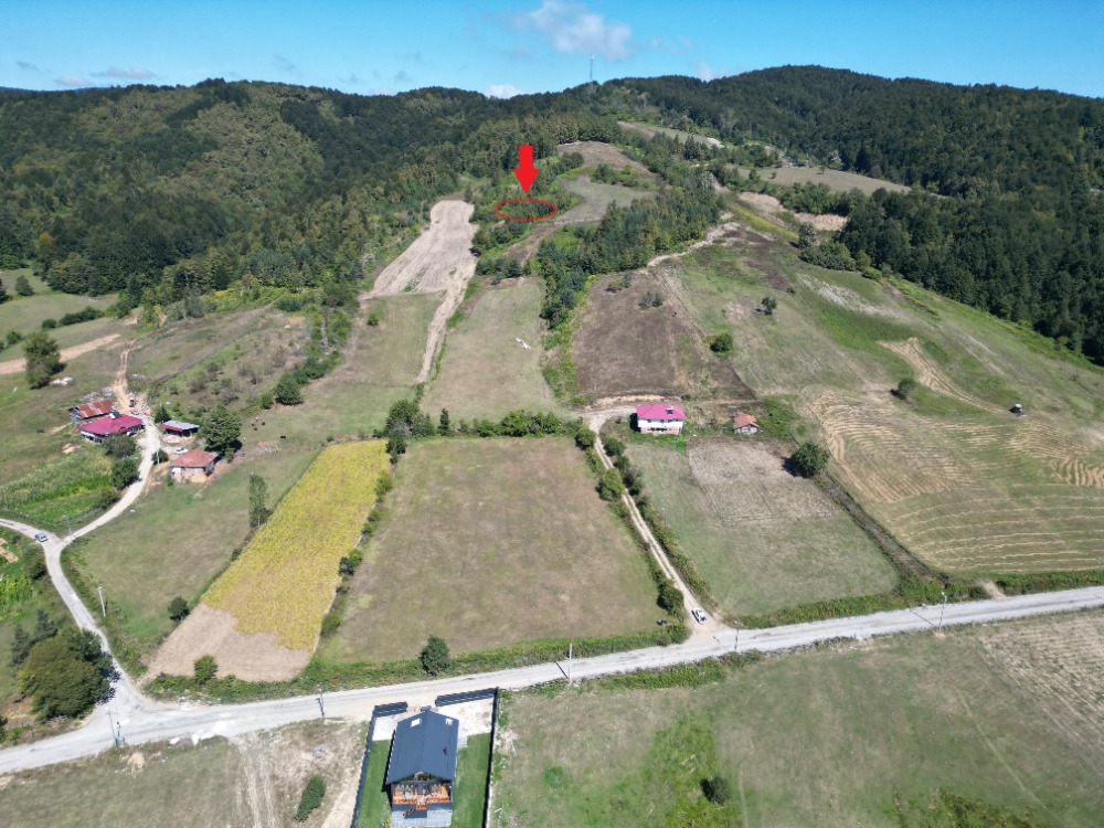 🌄 BURSA İZNİK KIRINTI KÖYÜ’NDE VADİ MANZARALI 773 m² İMARLI ARSA