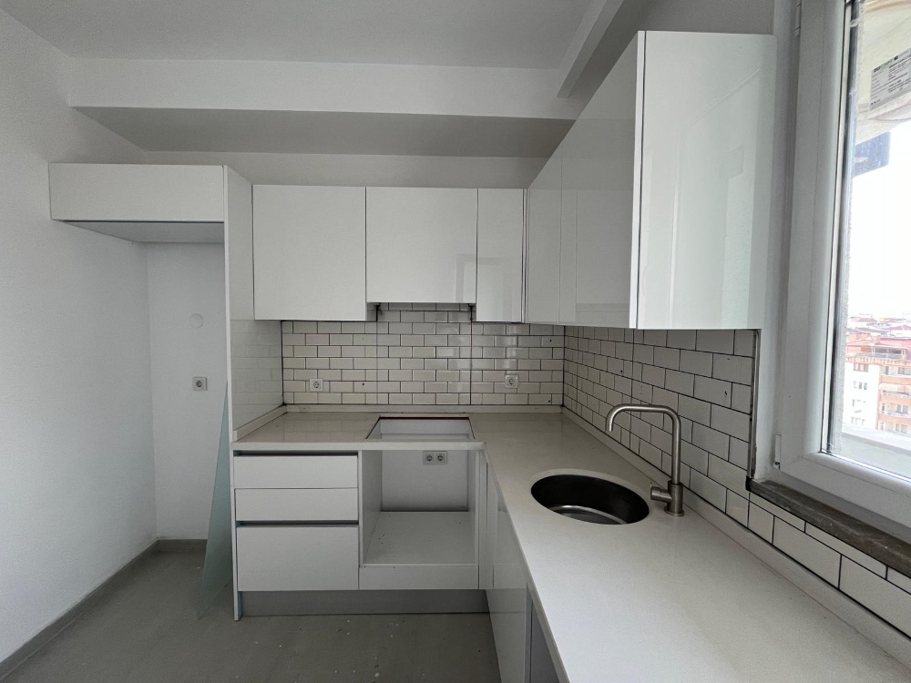 İKİZYUVA GAYRİMENKULDEN YAKACIK HÜRRİYETTE 3+1 SATILIK DAİRE 