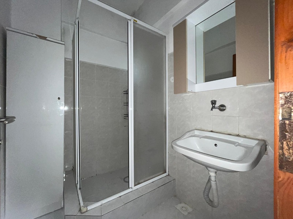 ANA CADDE ÜZERİNDE 2+1 KİRALIK DAİRE