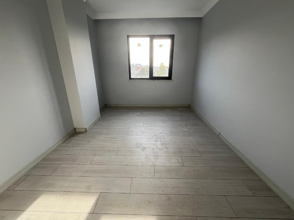 ÇAYIROVA BELEDİYESİ KARŞISI 3+1 ÖN CEPHELİ SATILIK DAİRE