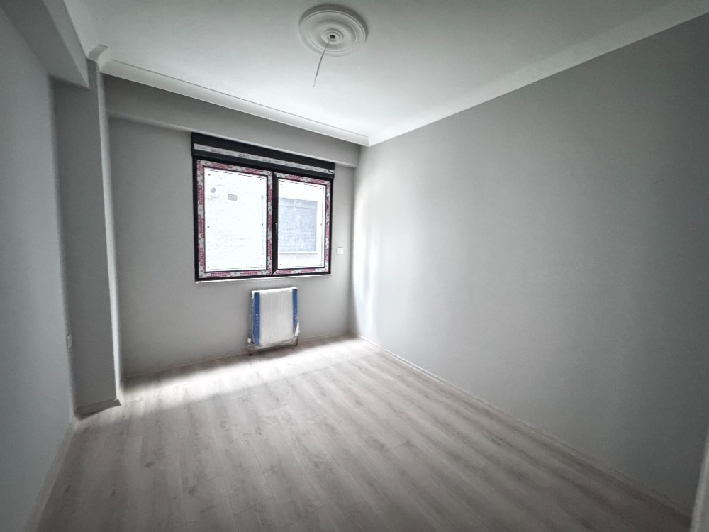 PENDİK BATI MAH. 3+1 DENİZE 200 METRE SATILIK DAİRE