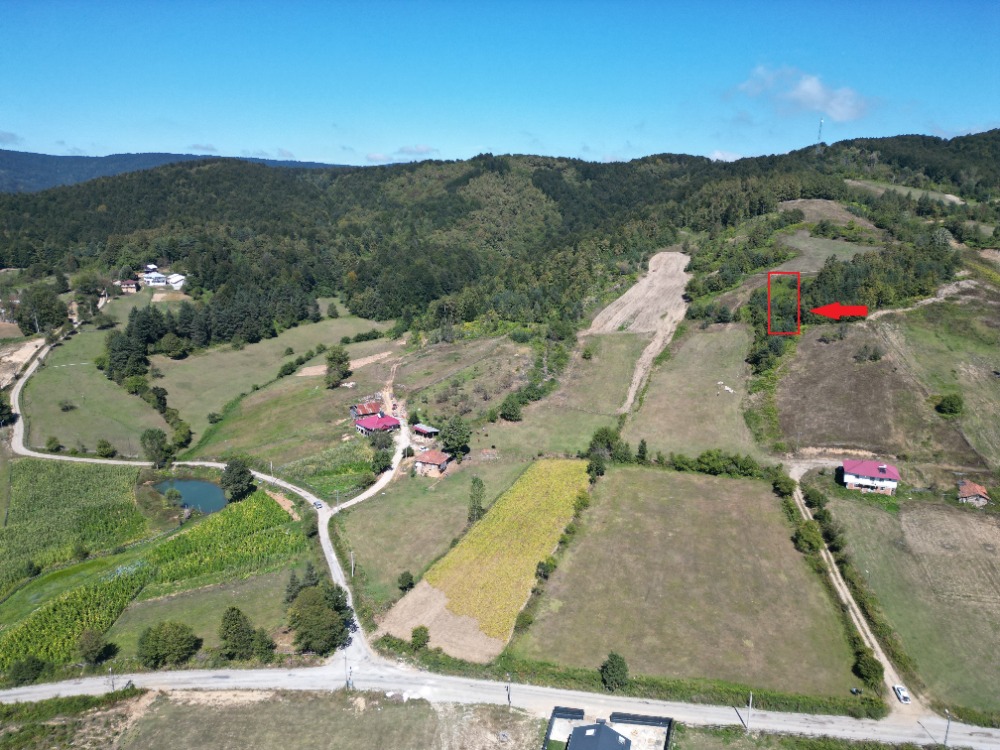  BURSA İZNİK KIRINTI KÖYÜ’NDE VADİ MANZARALI 574 m² İMARLI ARSA