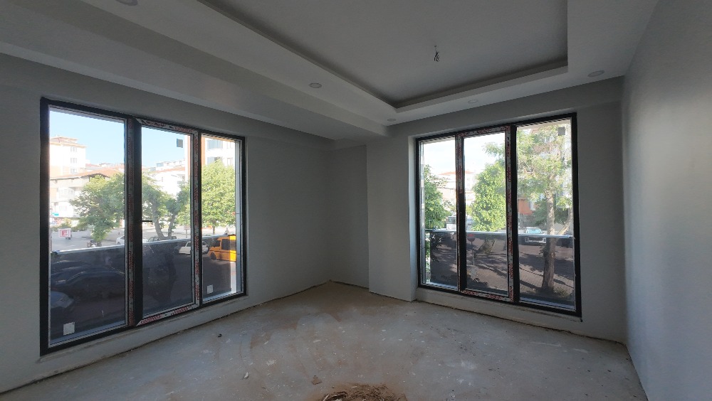 SOĞANLIK ORTA MAHALLEDE 3+1 SATILIK DAİRE