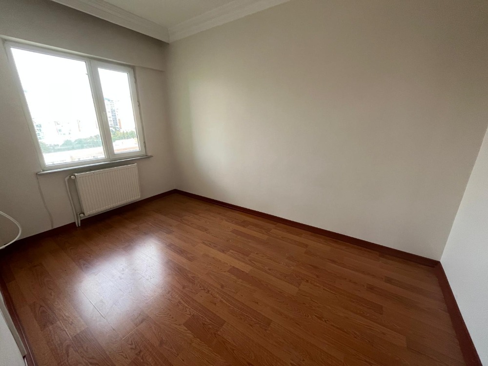 KARTAL SOĞANLIK GÜMÜŞPINAR’DA KİRALIK 4+2 DAİRE – YEŞİLKONAK SİTESİ