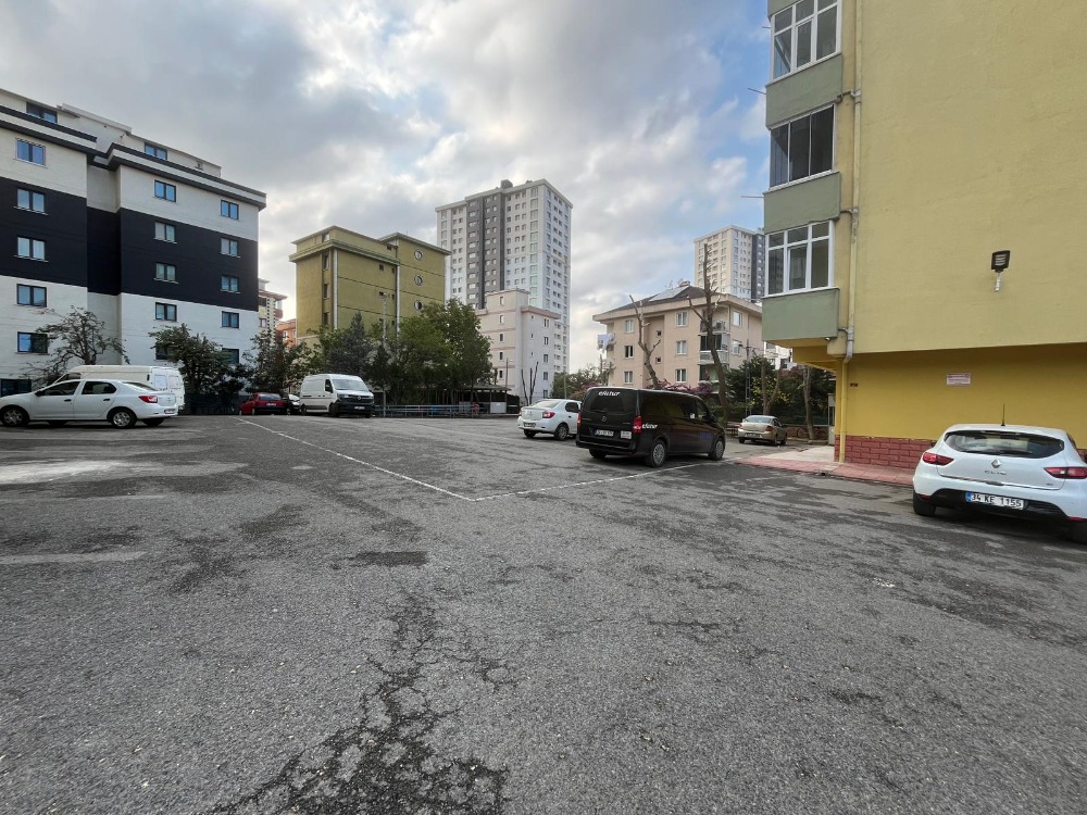 KARTAL SOĞANLIK GÜMÜŞPINAR’DA KİRALIK 4+2 DAİRE – YEŞİLKONAK SİTESİ