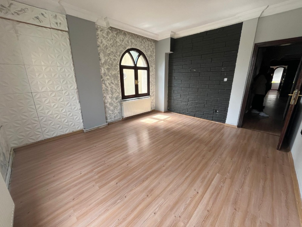 İKİZYUVA GAYRİMENKULDEN 140 M2 NET 3+1 KONUM AVANTAJLI KİRALIK DAİRE