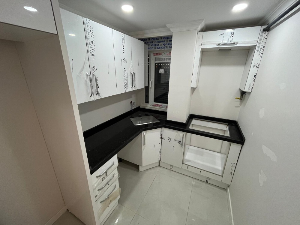 İKİZYUVA GAYRİMENKULDEN GENİŞ 1+1 MERKEZİ KONUMLU SATILIK DAİRE