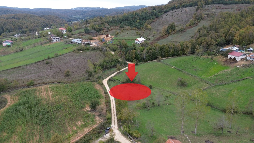 🌄 BURSA İZNİK KIRINTI KÖYÜ’NDE VADİ MANZARALI 468 m² İMARLI ARSA