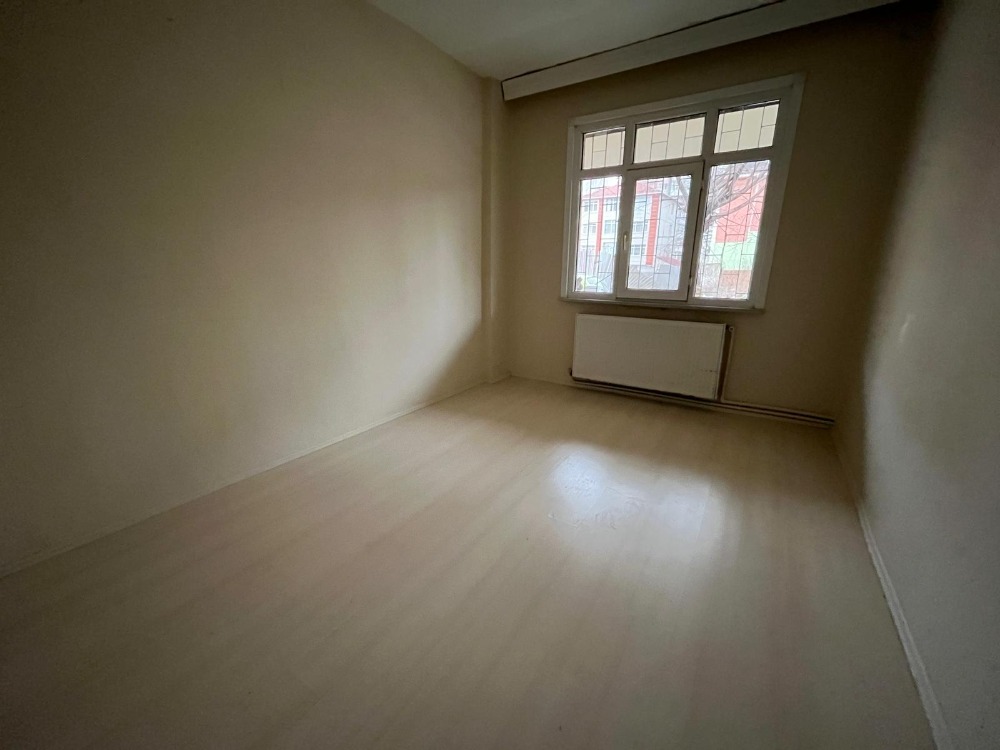 MÜSTAKİL BİNADA KİRALIK DAİRE