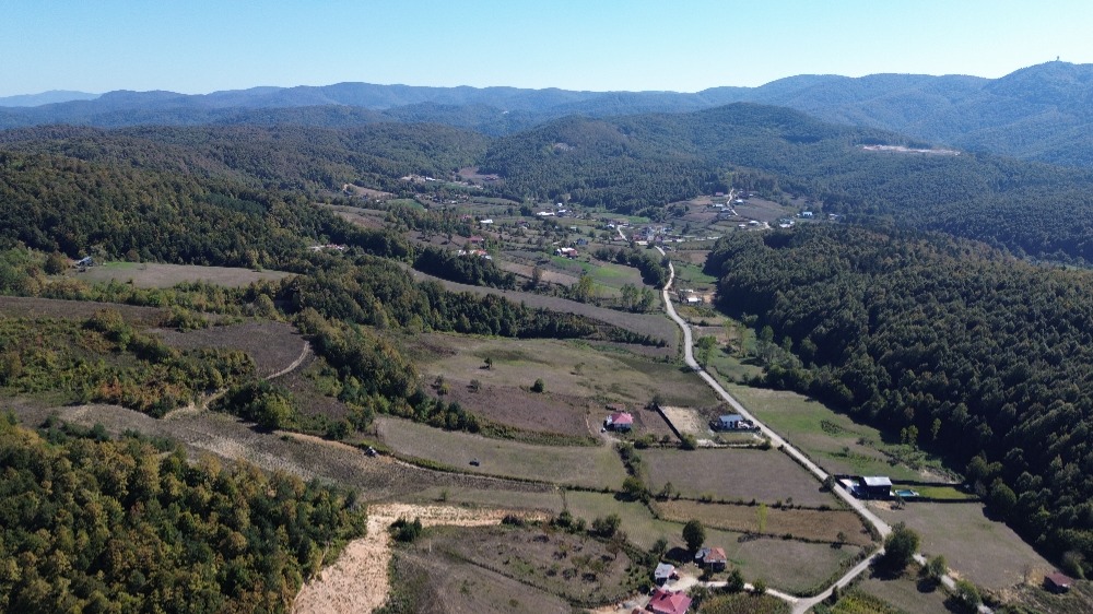 🌄 BURSA İZNİK KIRINTI KÖYÜ’NDE VADİ MANZARALI 498 m² İMARLI ARSA