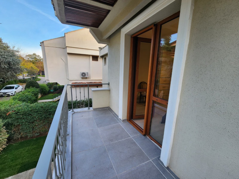 Tuzla Sahil Belde 22 Sitesinde Kiralık 300m2 Villa