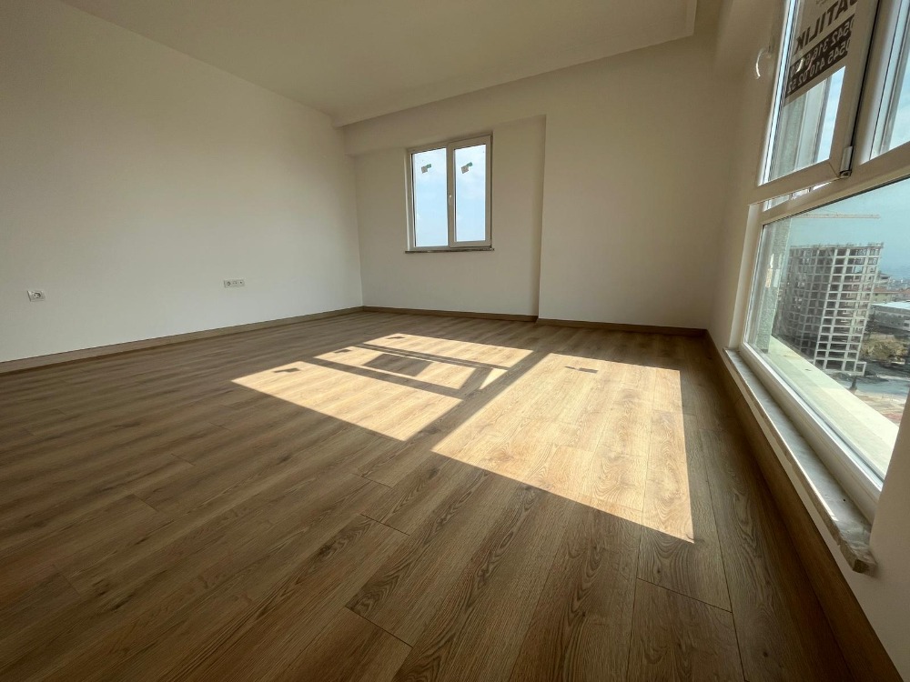 İKİZYUVA GAYRİMENKULDEN YAKACIK DOĞA KOLEJİ KARŞI 3+1 SATILIK DAİRE 