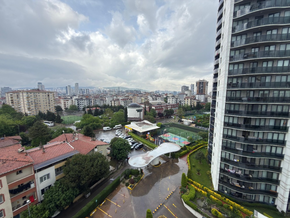 PERA PARK KARTAL SİTESİNDE 2+1 KİRALIK DAİRE