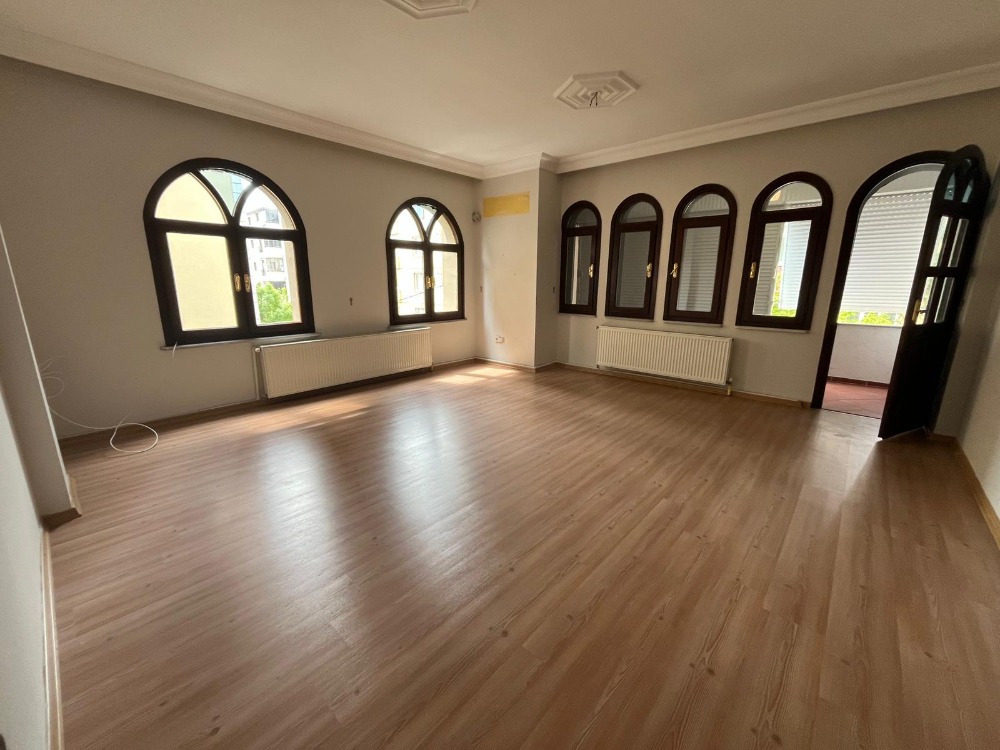 İKİZYUVA GAYRİMENKULDEN 140 M2 NET 3+1 KONUM AVANTAJLI KİRALIK DAİRE