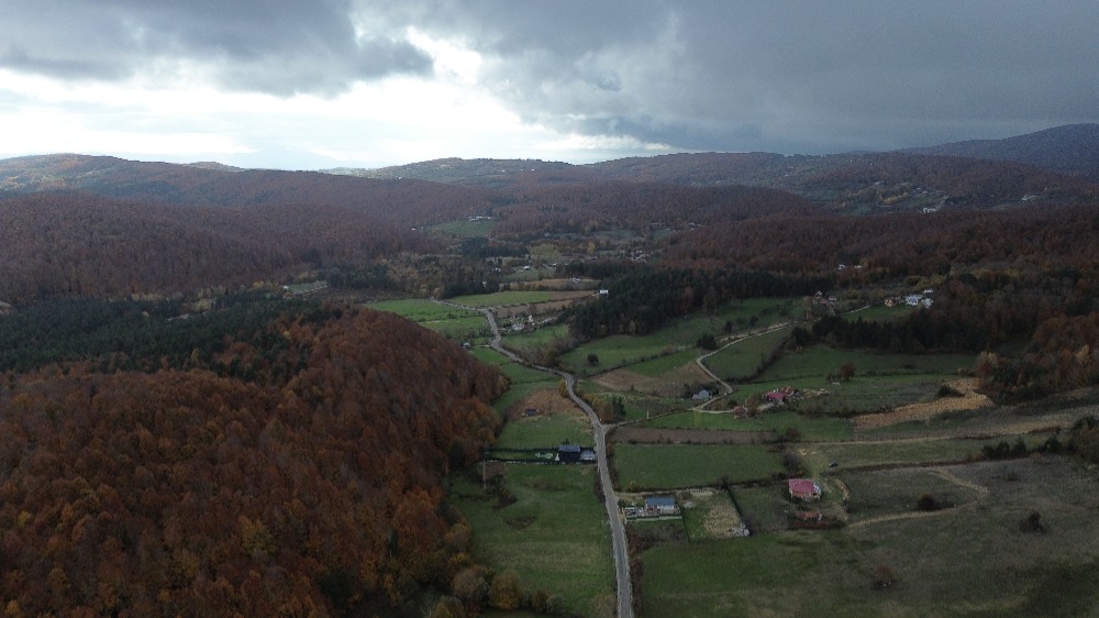  BURSA İZNİK KIRINTI KÖYÜ’NDE VADİ MANZARALI 463 m² İMARLI ARSA