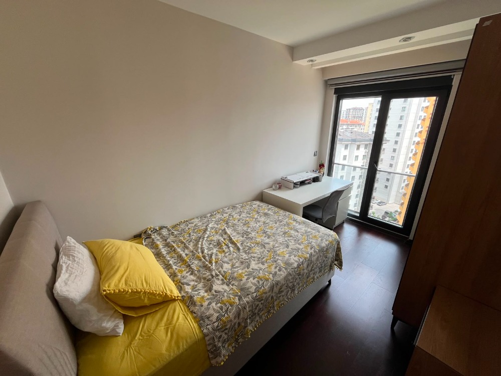 ÇINAR GOLD SİTESİNDE FULL EŞYALI DENİZ MANZARALI KİRALIK DAİRE