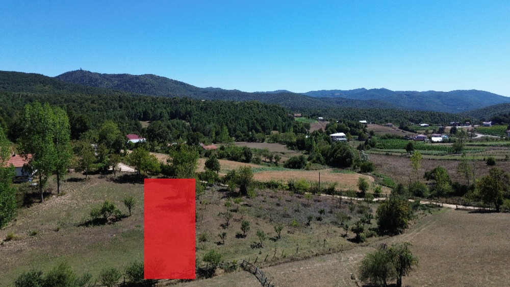 🌄 BURSA İZNİK KIRINTI KÖYÜ’NDE VADİ MANZARALI 760 m² İMARLI ARSA
