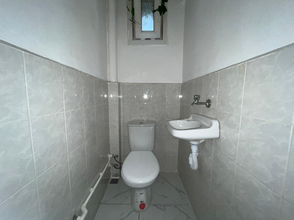 ANA CADDE ÜZERİNDE 2+1 KİRALIK DAİRE
