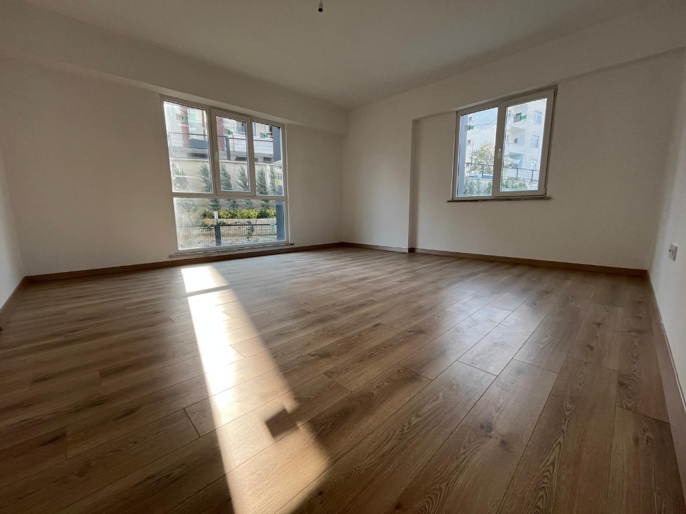 İKİZYUVA GAYRİMENKULDEN YAKACIK HÜRRİYETTE 3+1 SATILIK DAİRE 