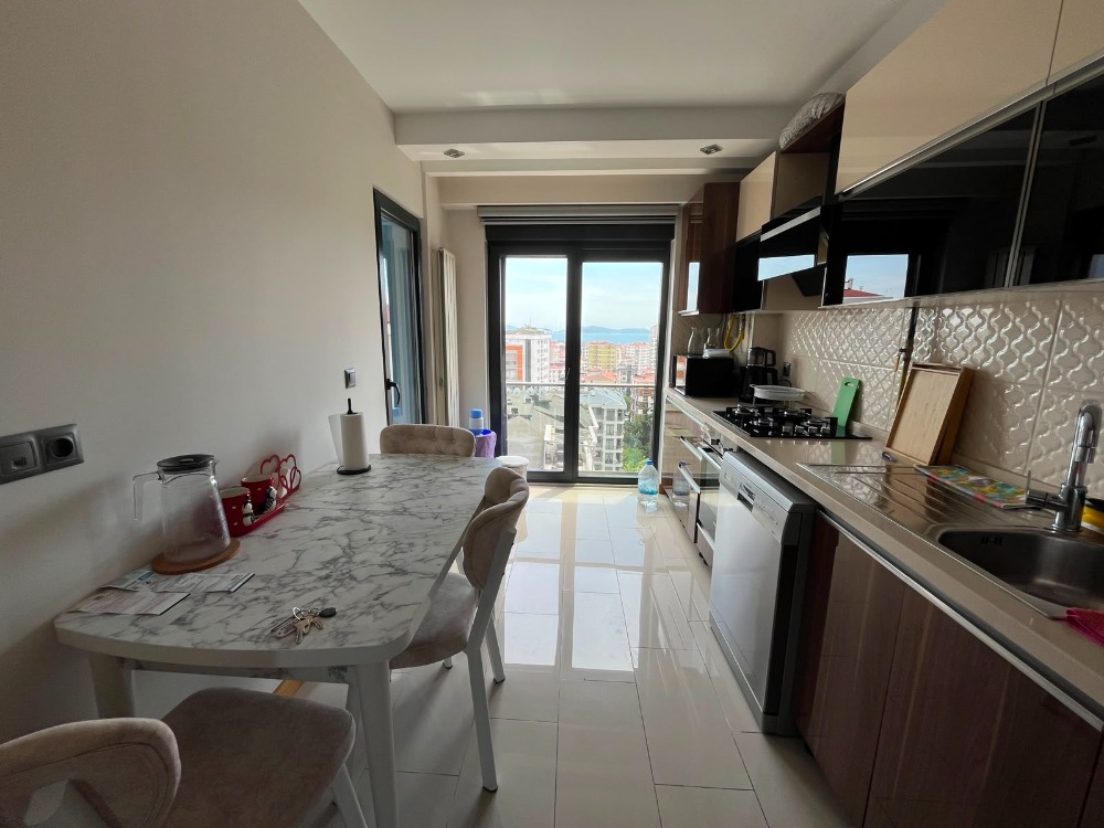 ÇINAR GOLD SİTESİNDE FULL EŞYALI DENİZ MANZARALI KİRALIK DAİRE