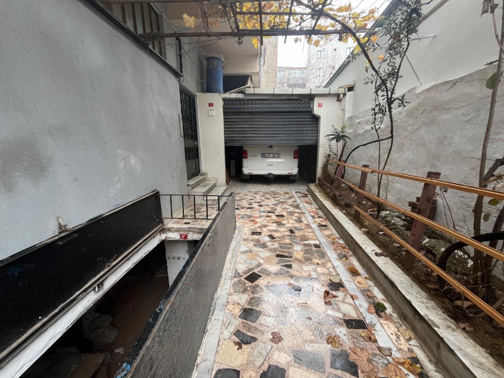 ANA CADDE ÜZERİNDE 2+1 KİRALIK DAİRE