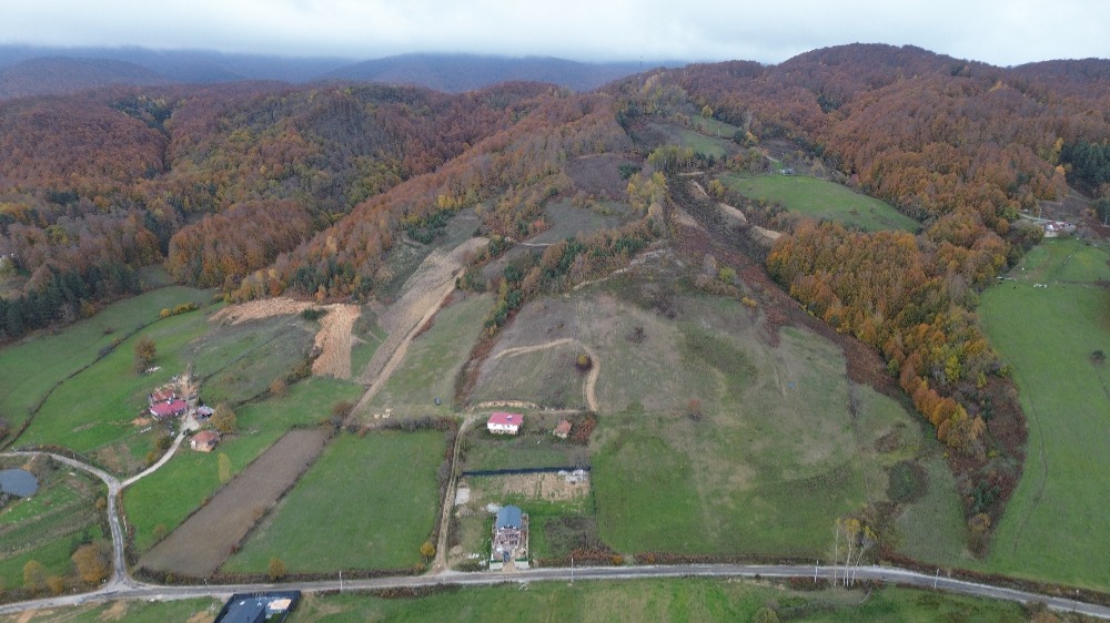  BURSA İZNİK KIRINTI KÖYÜ’NDE VADİ MANZARALI 463 m² İMARLI ARSA