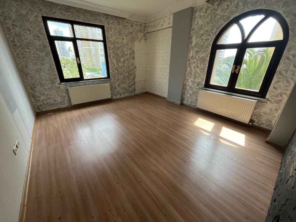 İKİZYUVA GAYRİMENKULDEN 140 M2 NET 3+1 KONUM AVANTAJLI KİRALIK DAİRE